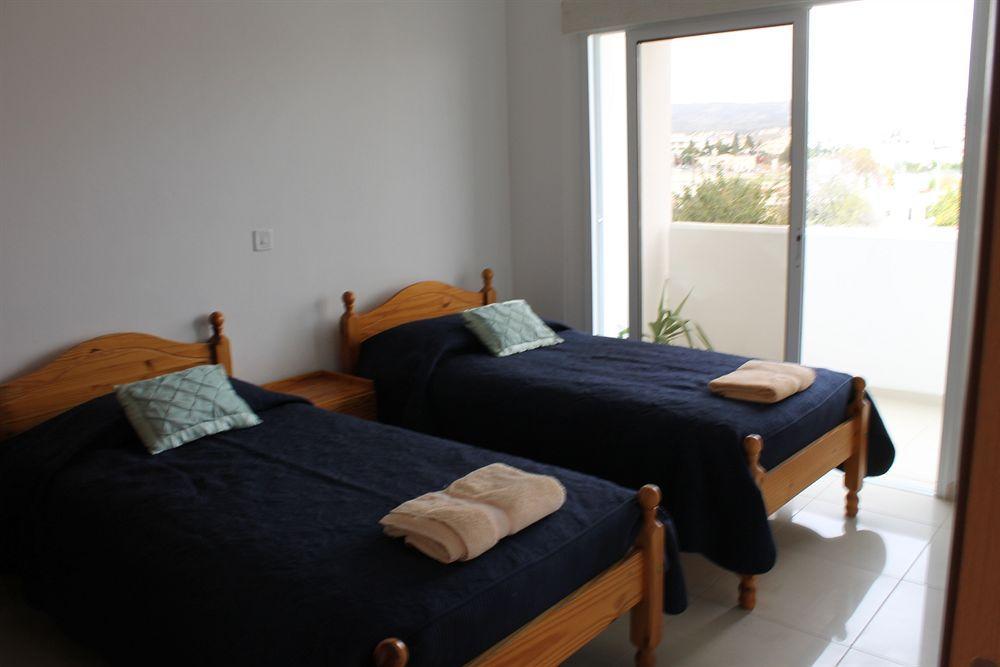 Appartamento Galatia'S Court Paphos Esterno foto