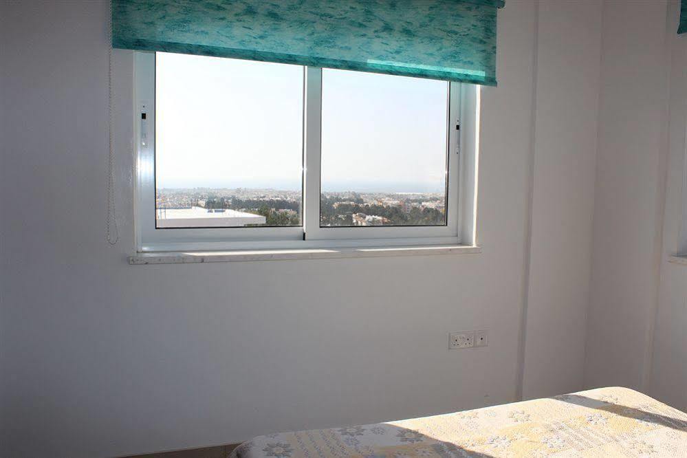 Appartamento Galatia'S Court Paphos Esterno foto